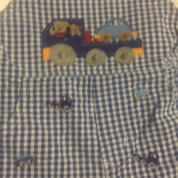 Short overalls outfit 6/9 months Excellent cond - Picture 2 of 3